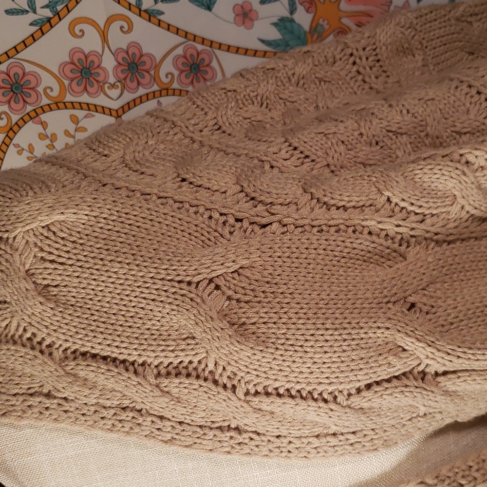 Cardigan - Picture 2 of 3